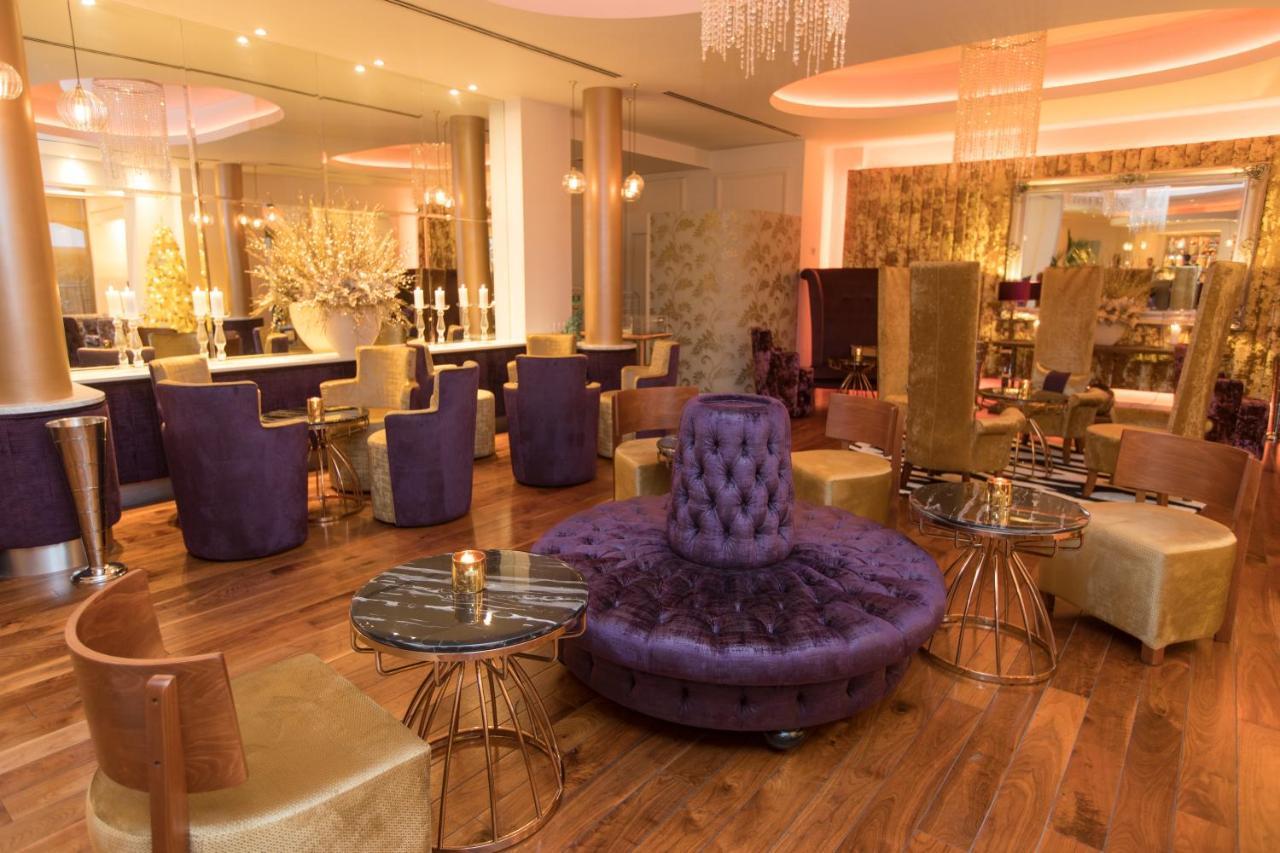 The Celtic Manor Resort Newport  Exterior foto The interior of the restaurant